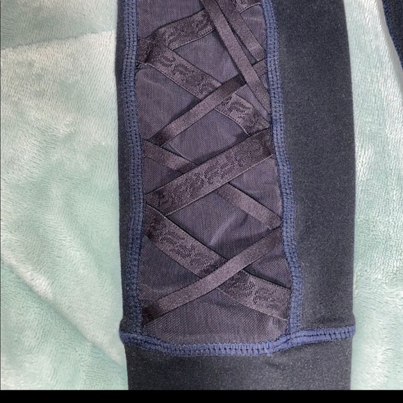 Power hold fabletics - Picture 2 of 6